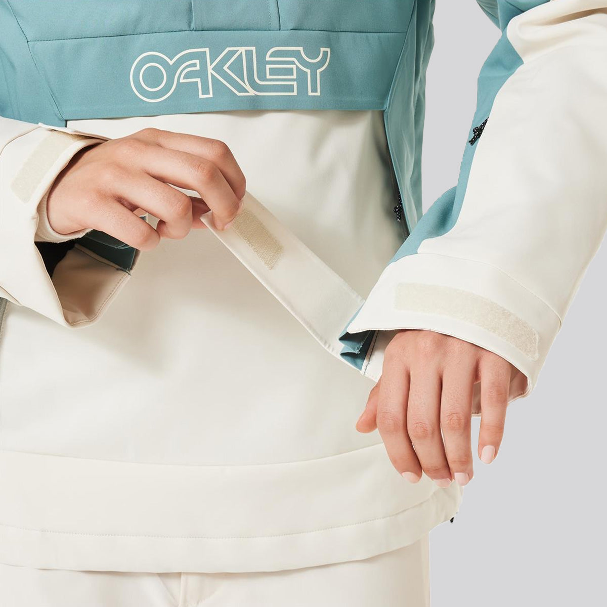 Chaqueta Oakley TNP TBT Insulated Anorak Light Blue/White Oakley