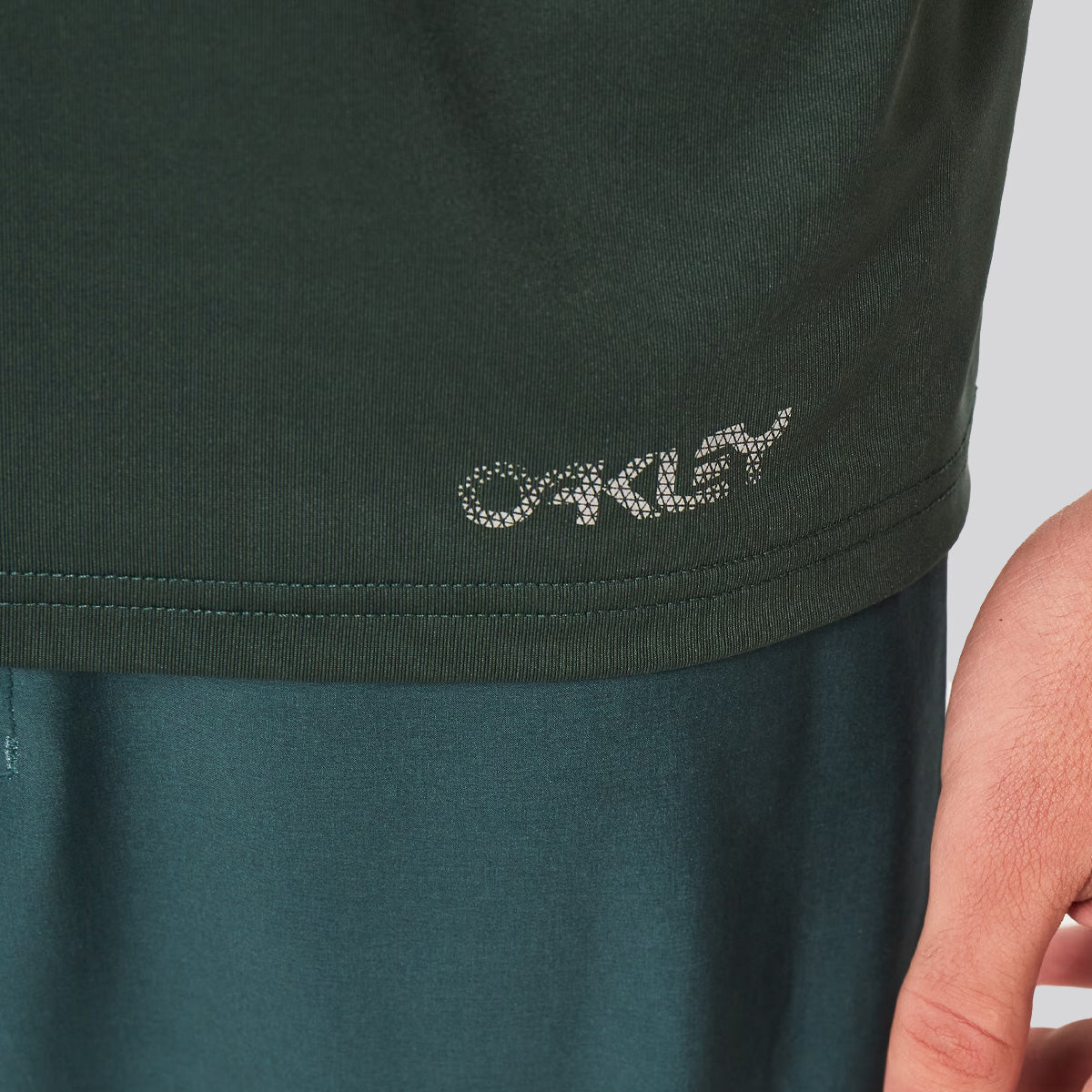 Polera Oakley Berm SS Hunter Green