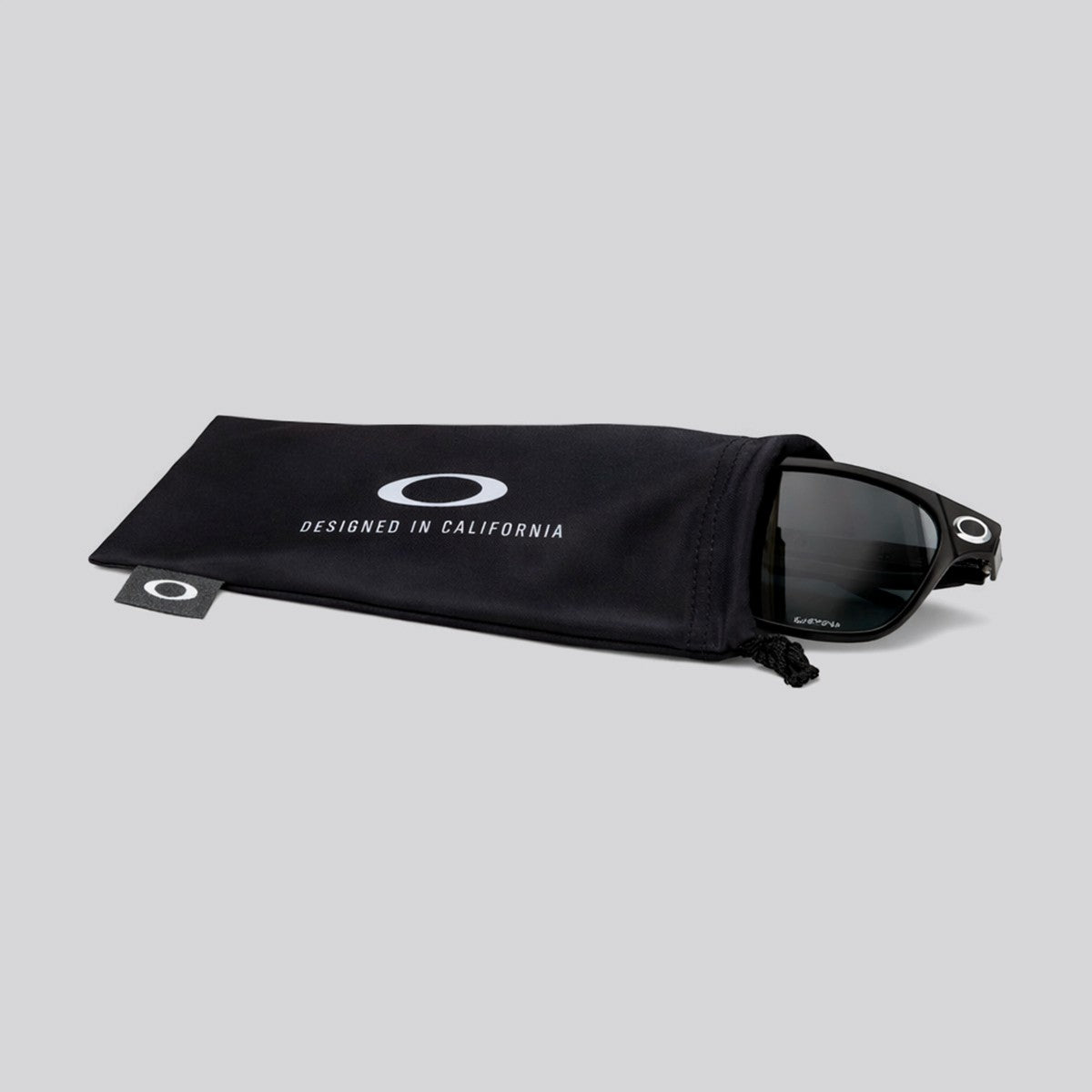 Microbang Oakley Designed in California Black