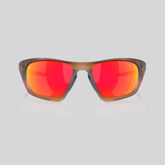 Lentes de sol Oakley Lateralis KM Signature Edición Kylian Mbappé Prizm Ruby/Matte Dark Amber