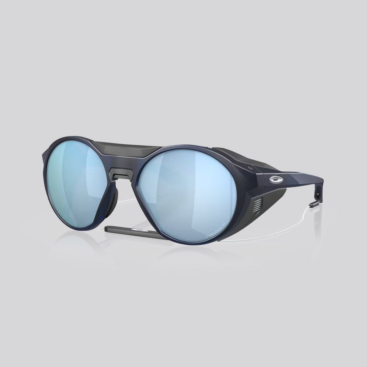 Lentes de Sol Oakley Clifden Matte Translucent Blue/Prizm Deep Water Polarizado