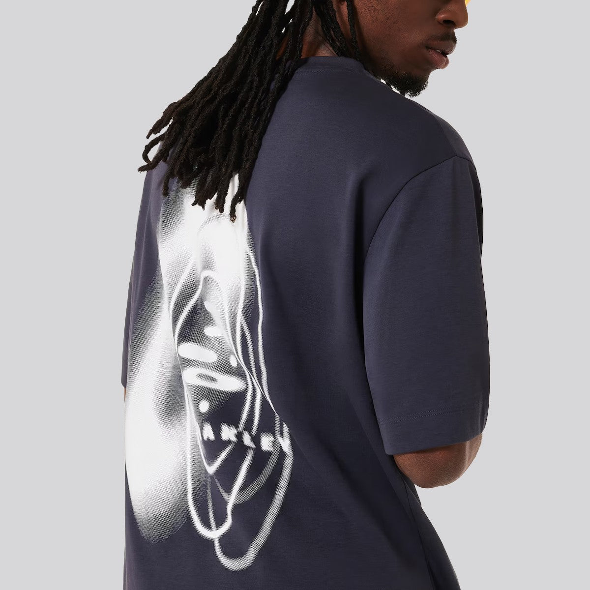 Polera Oakley Reserve Ellipse Graphite