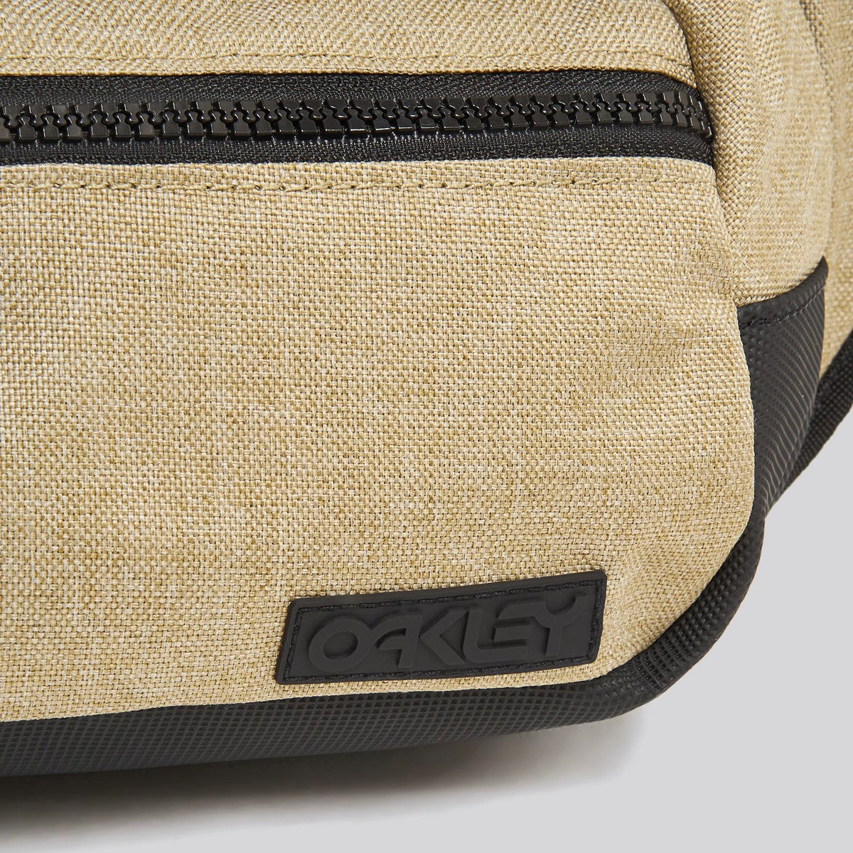 Banano Oakley Transit Pebble