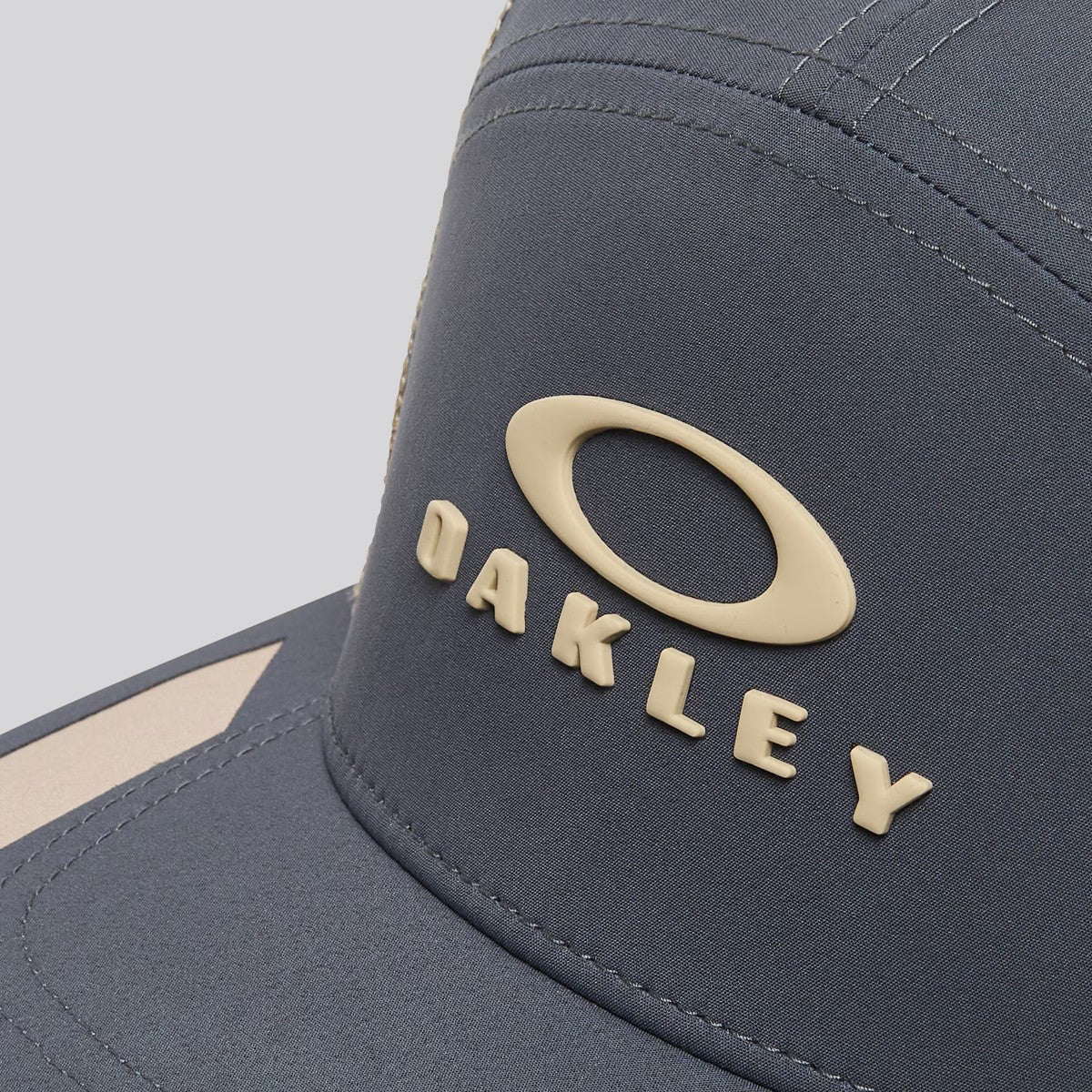 Jockey Oakley Podium Trucker Graphite/Pebble