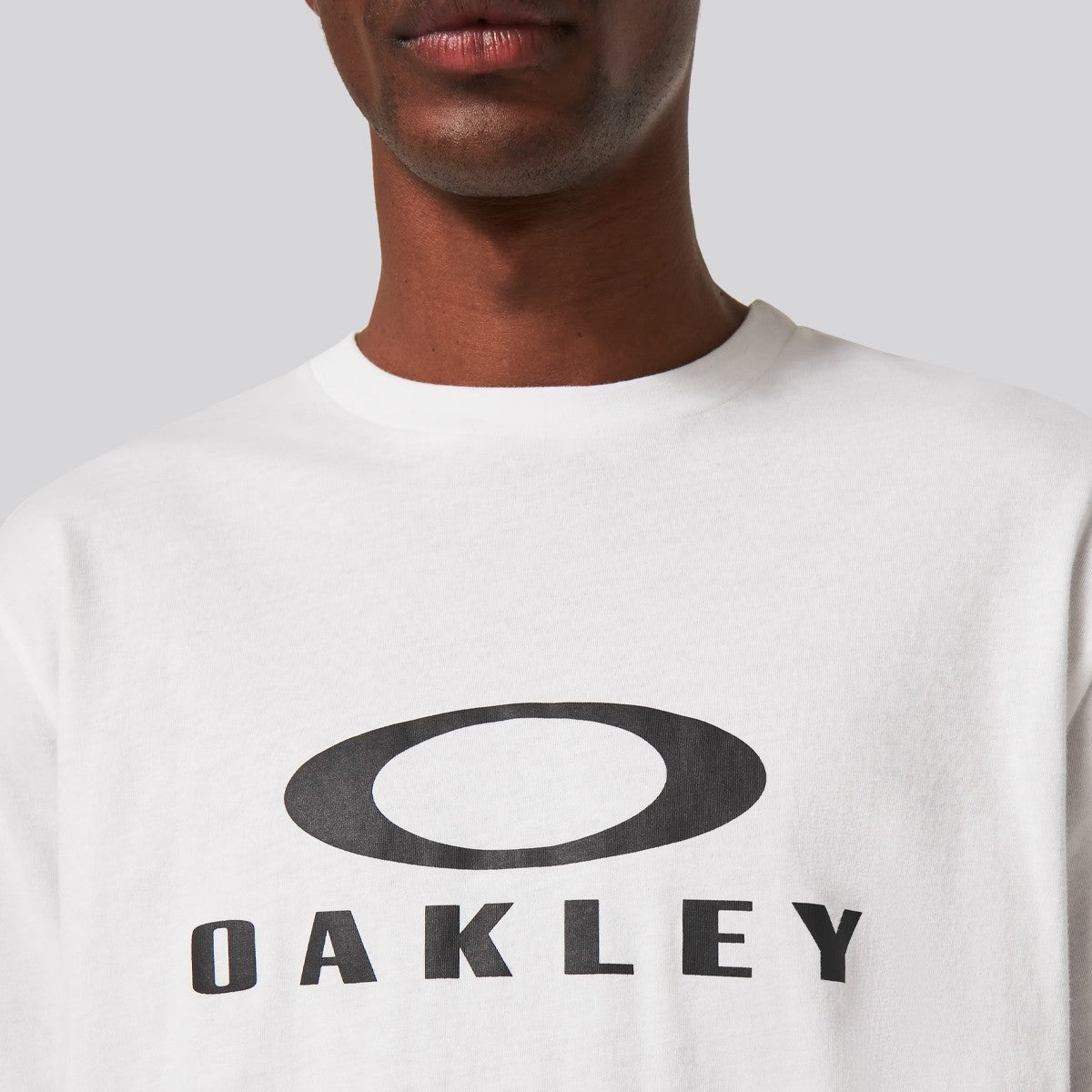 Polera Oakley Bark 2.0 White/Black