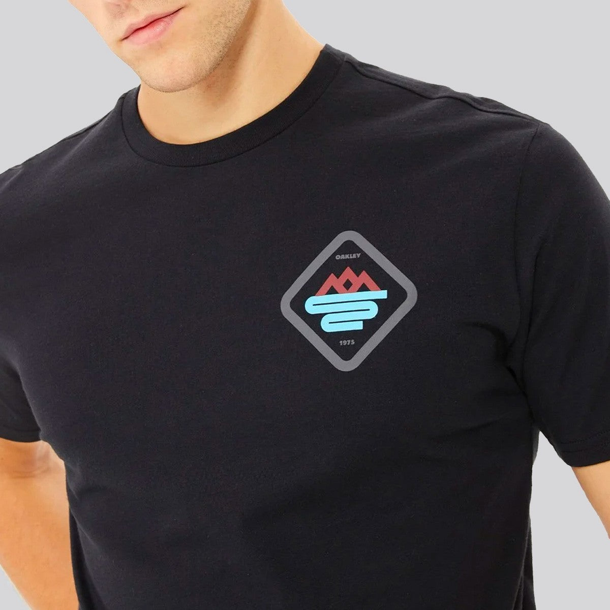 Polera Oakley 1975 Black