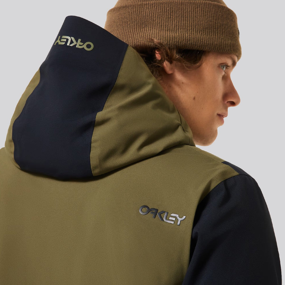 Chaqueta Oakley TNP TBT Insulated Army Green
