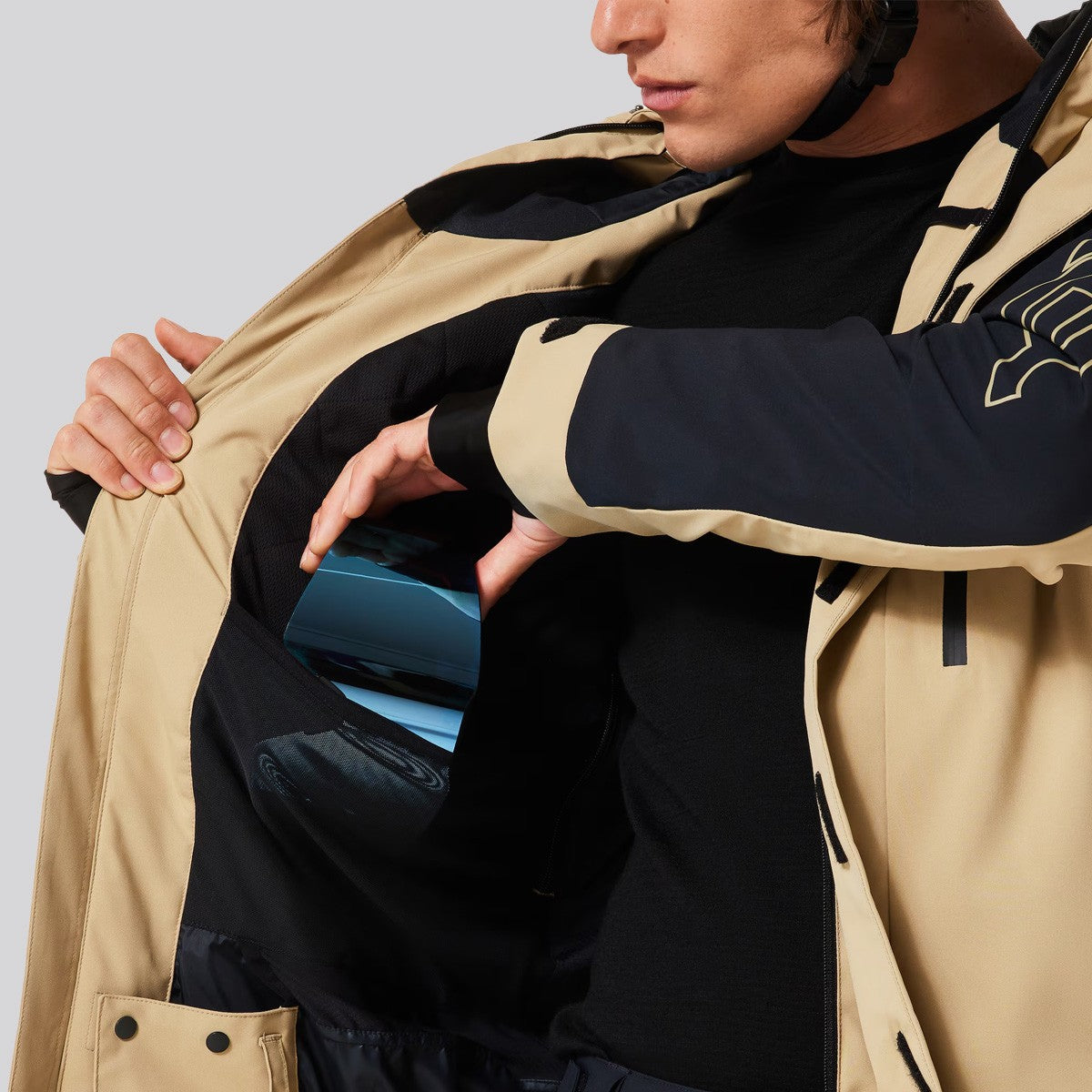 Chaqueta Oakley TNP TBT Insulated Black/Beige