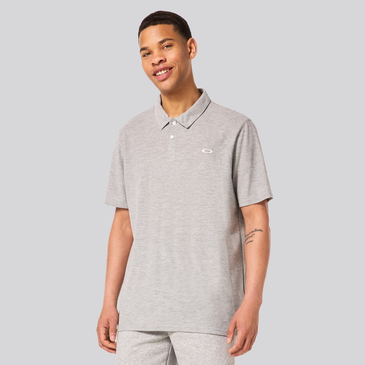 Polera Oakley Relax Urban Dark Grey