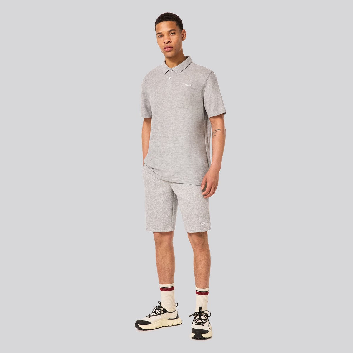 Polera Oakley Relax Urban Dark Grey