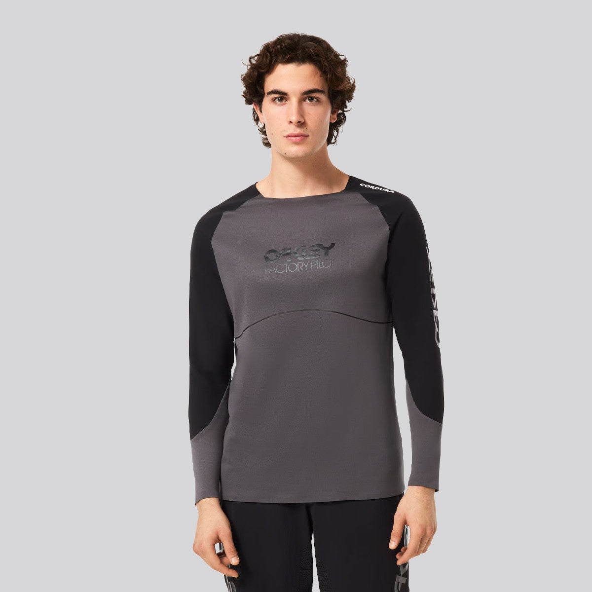 Polera Oakley Maven Scrub Black/Grey