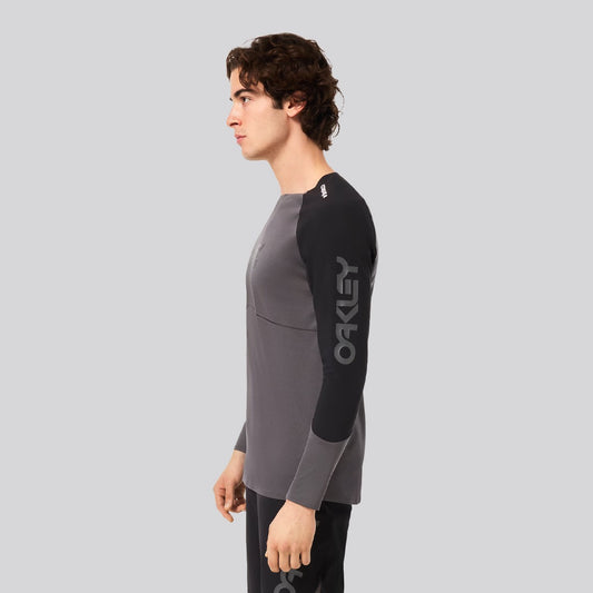 Polera Oakley Maven Scrub Black/Grey