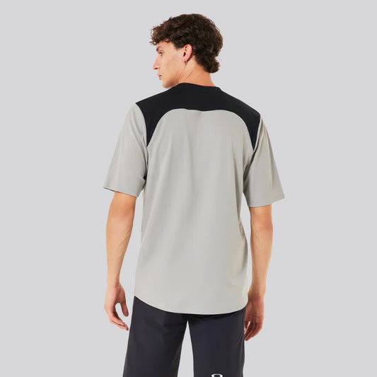 Polera Oakley Free Ride Black/Grey