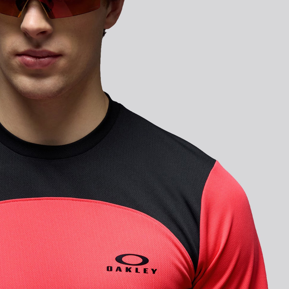 Polera Oakley Free Ride SS Grey / Light Grey