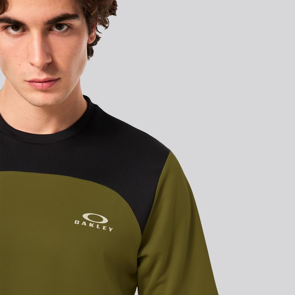Polera Oakley Free Ride Fern/Black