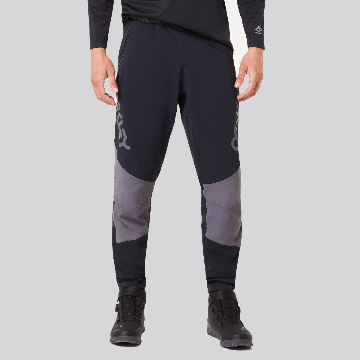 Pantalón Oakley Maven Scrub Black/Grey