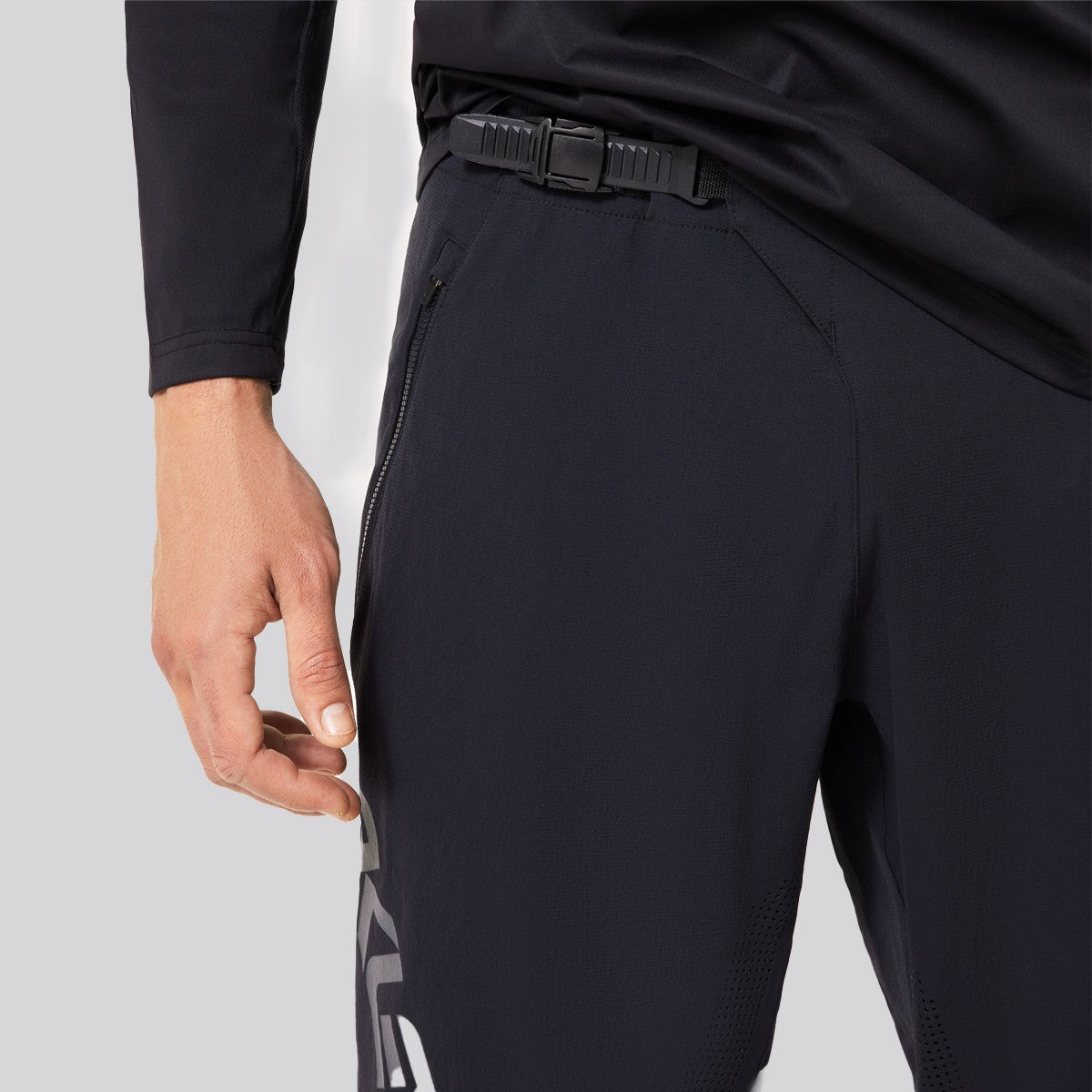 Pantalón Oakley Maven Scrub Black/Grey