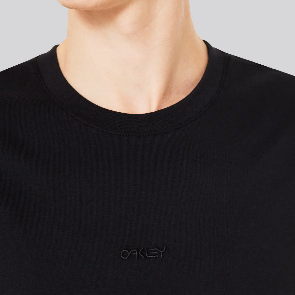 Polera Oakley B1B Blackout