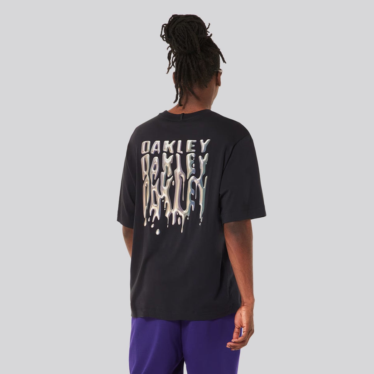 Polera Oakley Stacked Metal Blackout