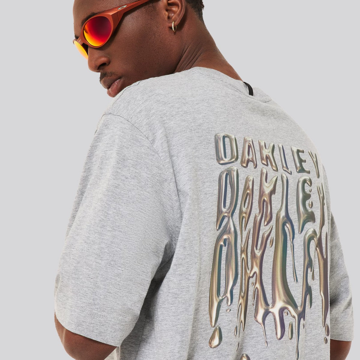 Polera Oakley Stacked Metal New Granite Heather