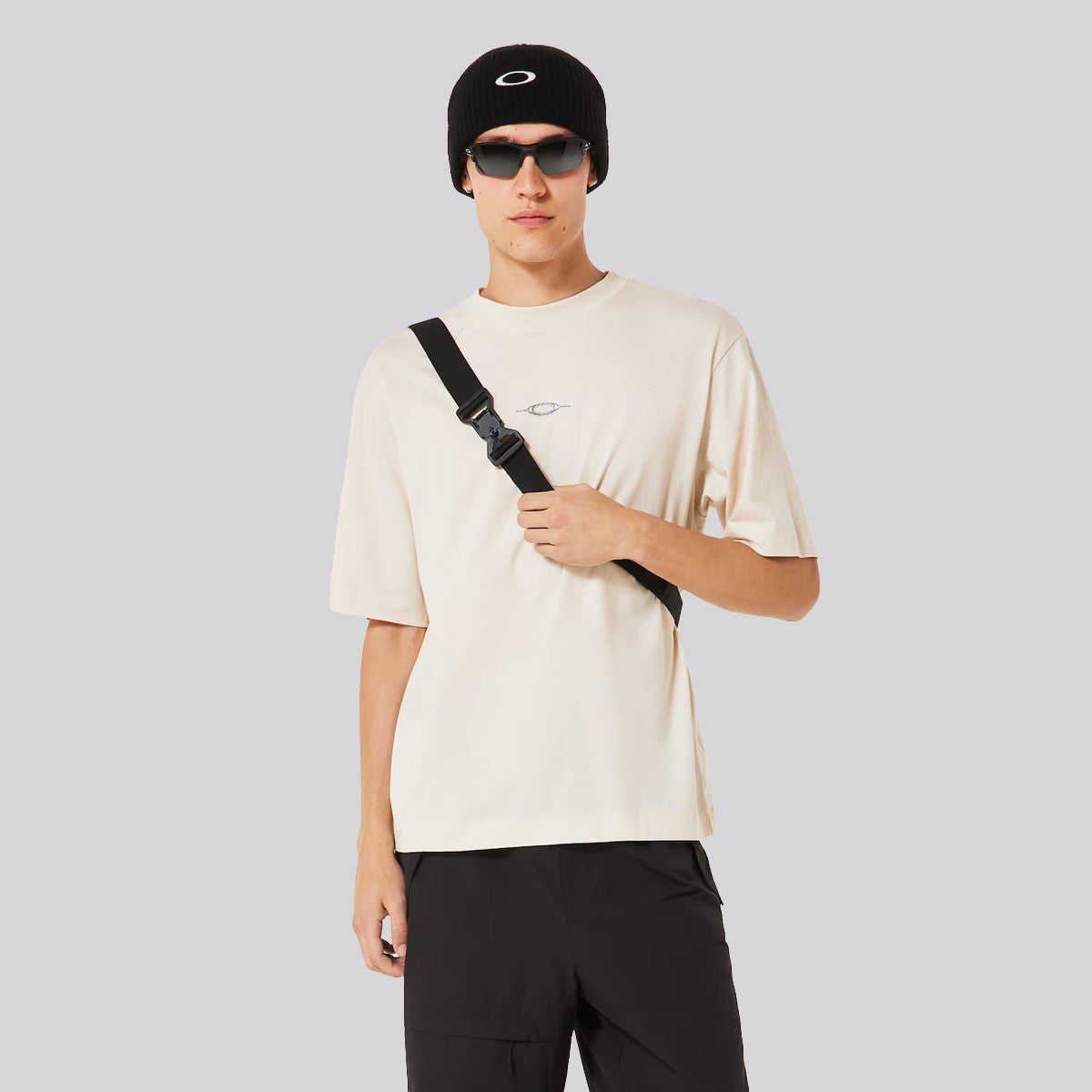 Polera Oakley Stacked Metal Mist