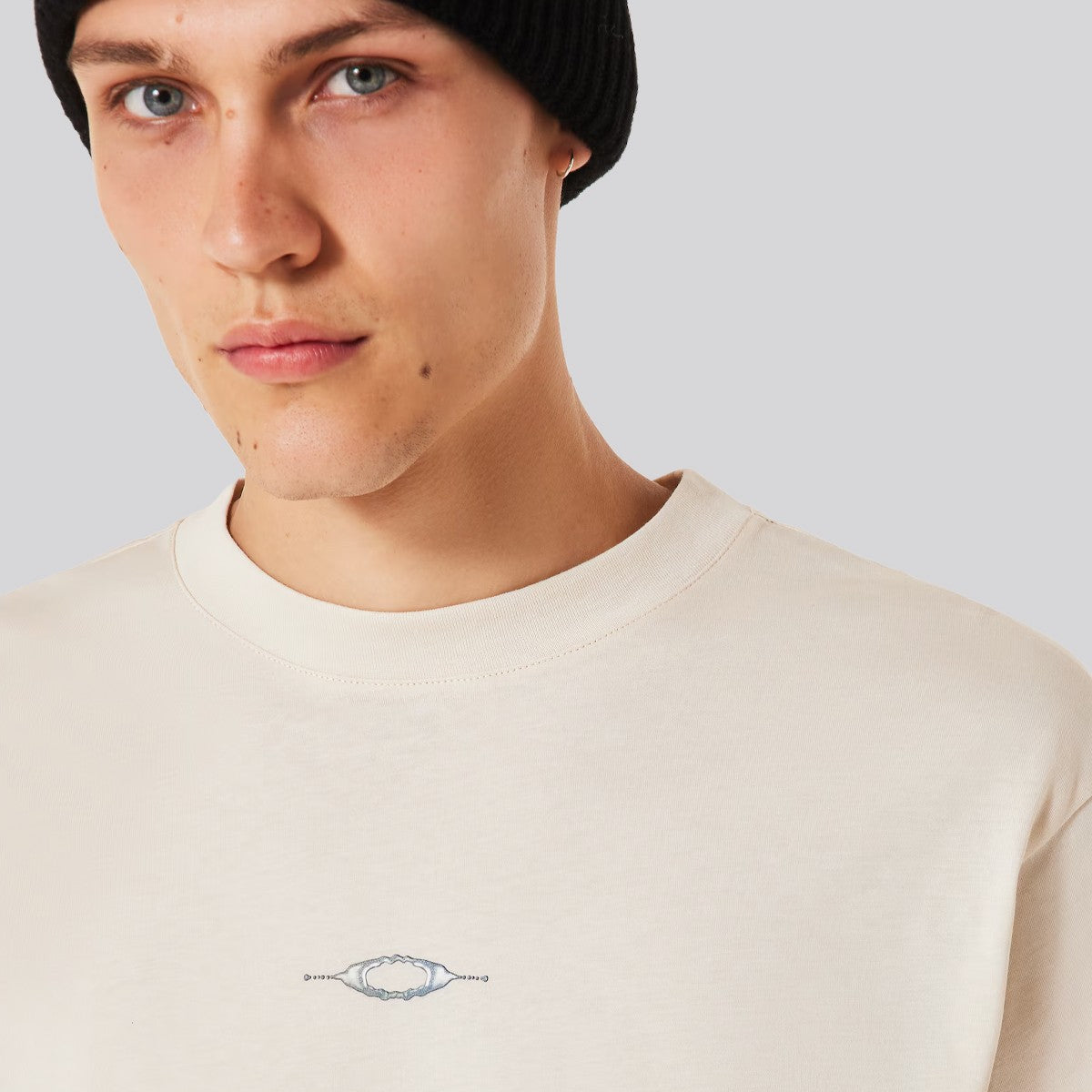 Polera Oakley Stacked Metal Mist