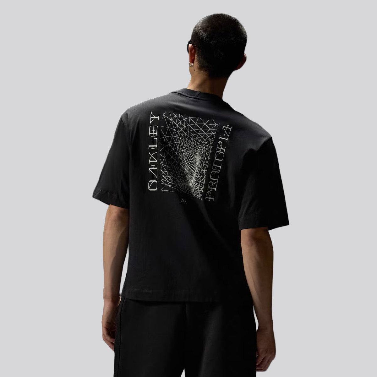 Polera Oakley Reserve Momento Protopia Black