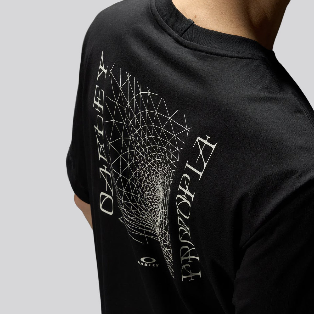 Polera Oakley Reserve Momento Protopia Black