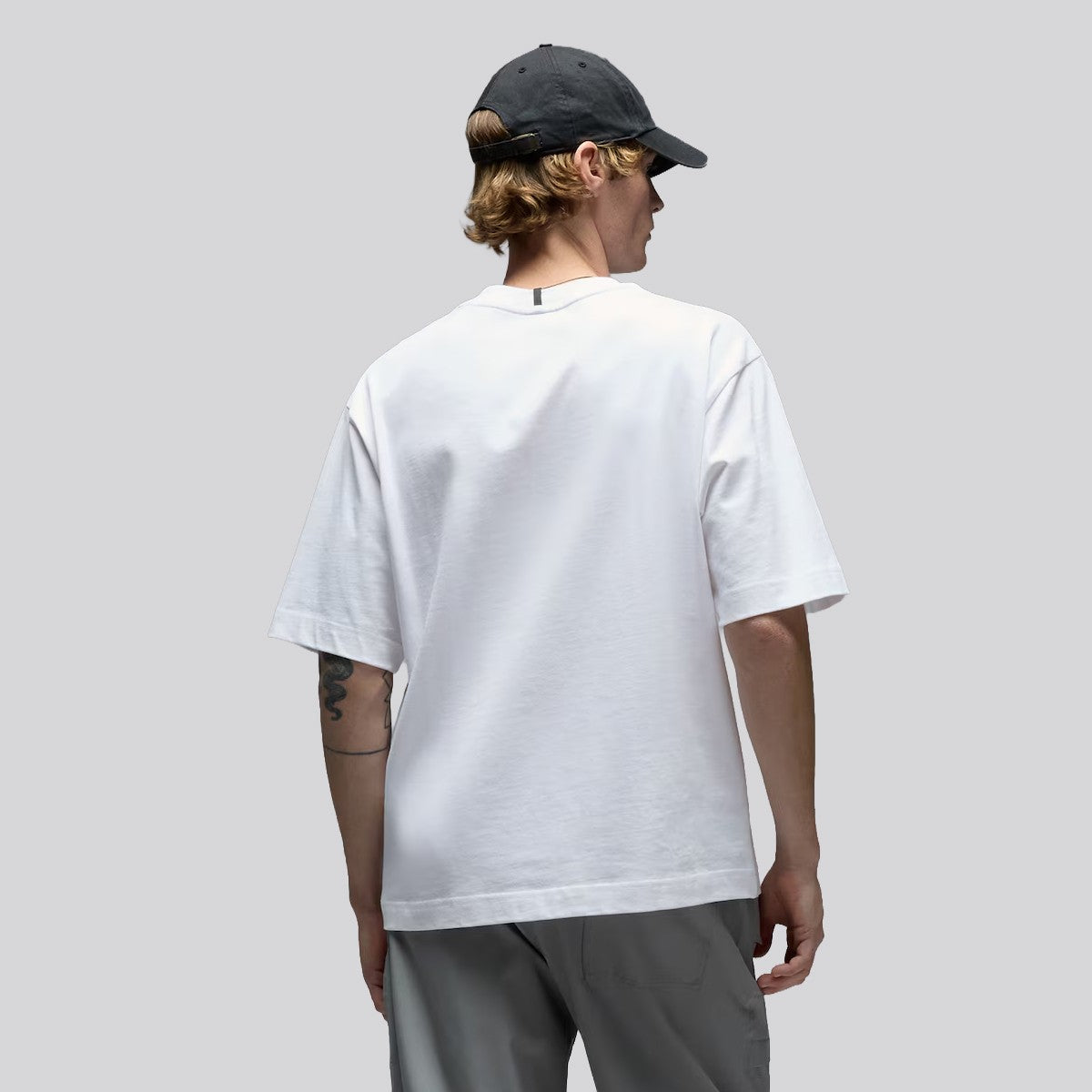 Polera Oakley MTN RIDGE Embroidered All White