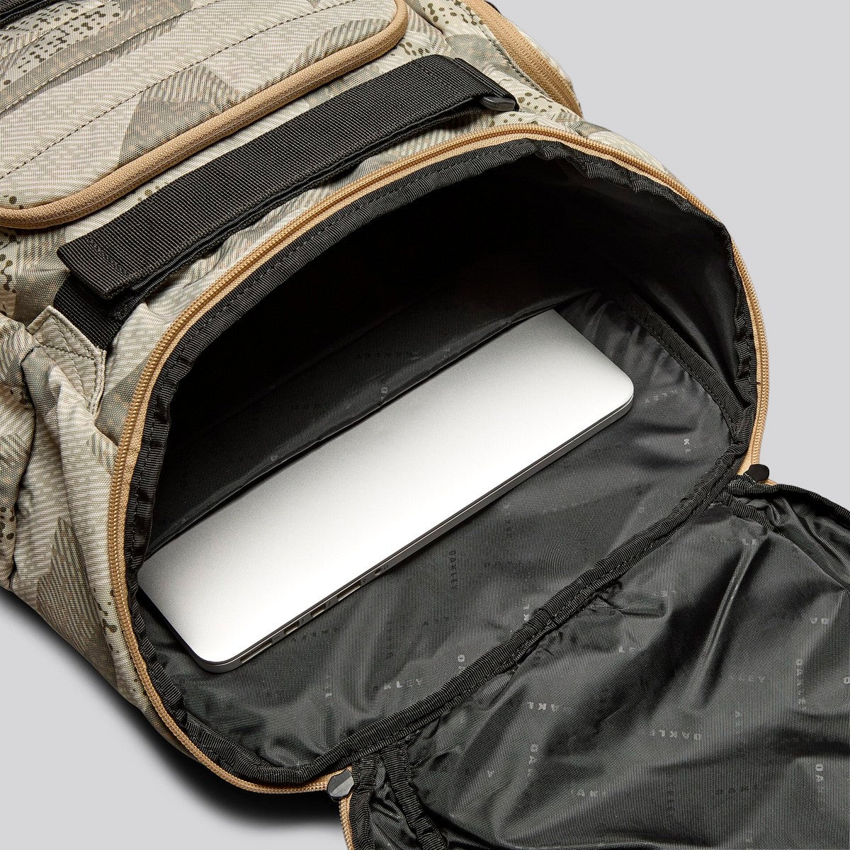 Mochila Oakley Enduro 3.0 Big Grey/Camo
