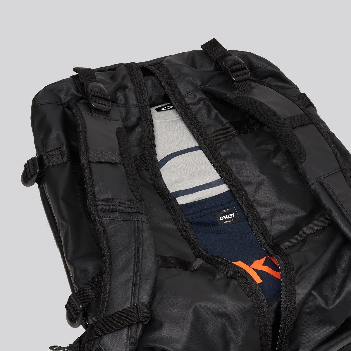 Bolso Oakley Road Trip RC 50L Black