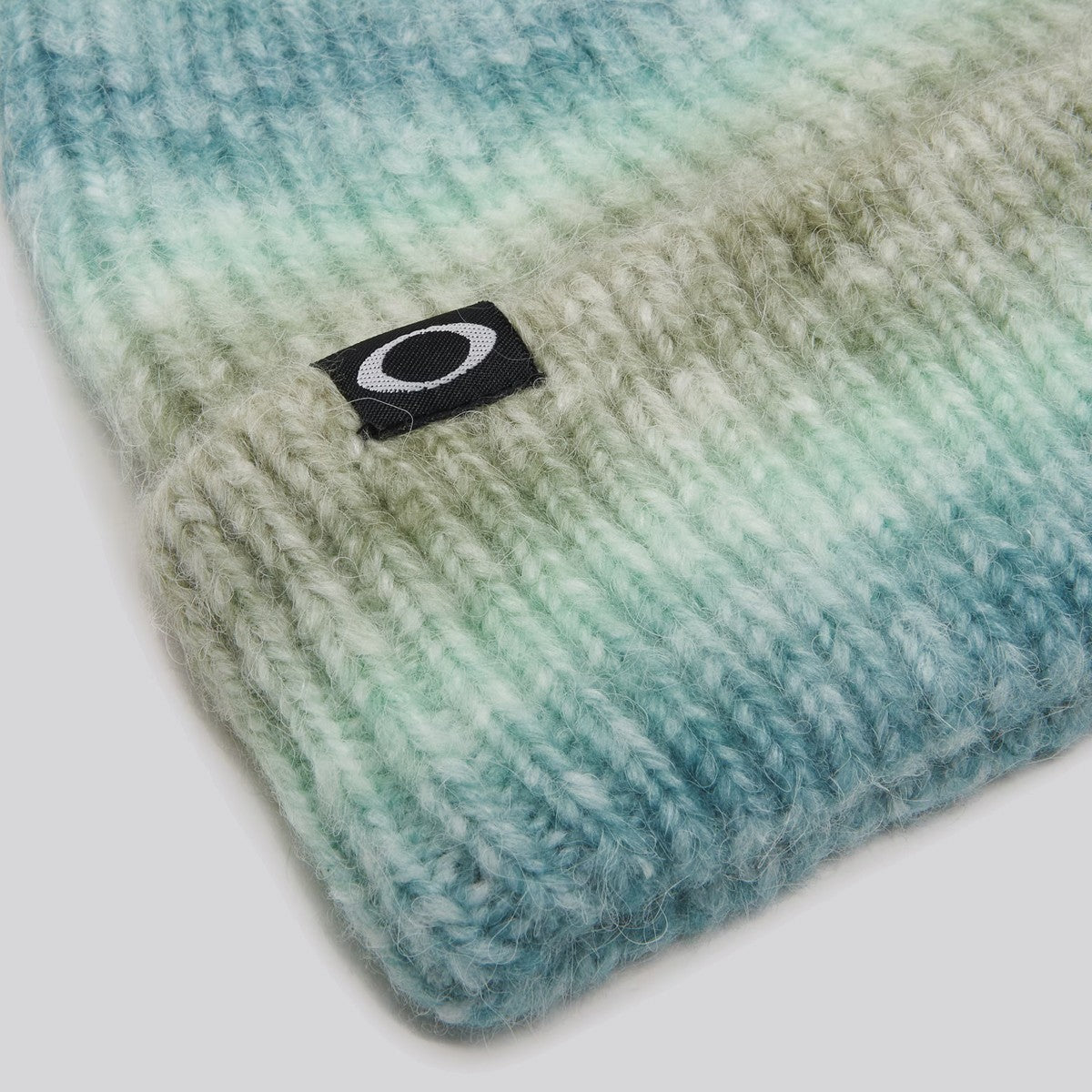 Beanie Oakley Ellipse Gradient