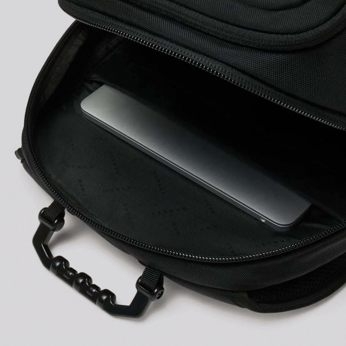 Mochila Oakley VSL Icon Black